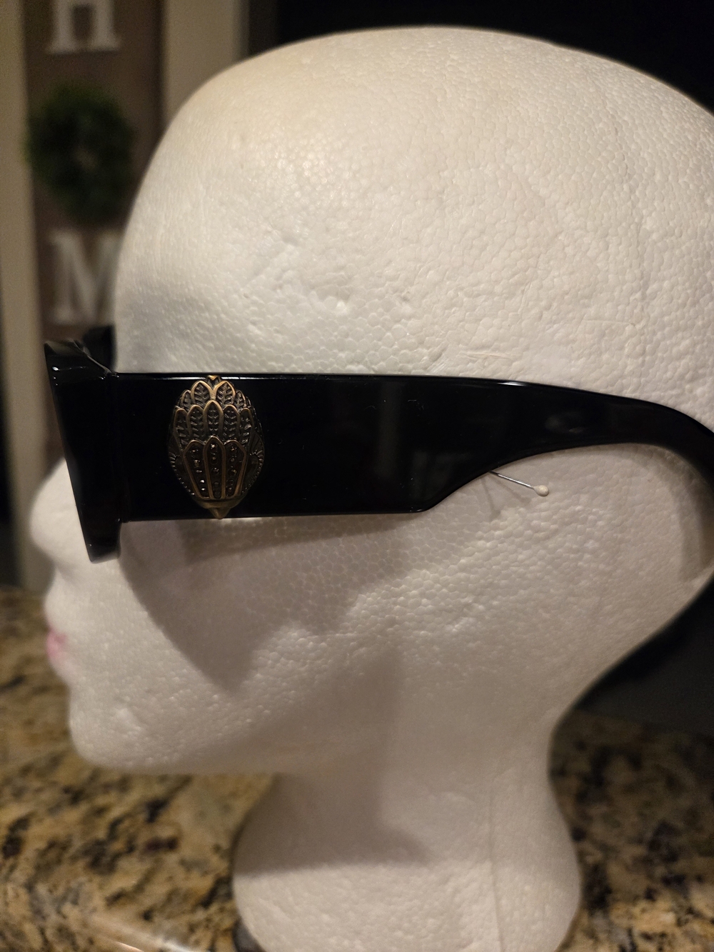 KURT GEIGER Black/Brown Rectangular Sunglasses - Classic Solid Frame No Case - Picture 2 of 4